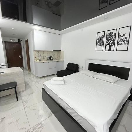 Sea View Studio Apartment In Orbi Residence 바투미 외부 사진